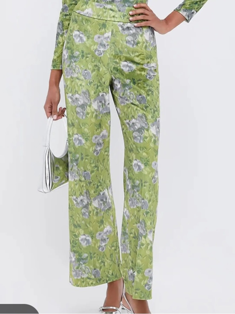 TUCKERNUCK Floral Print Wide-Leg Pants in Lime Green size medium